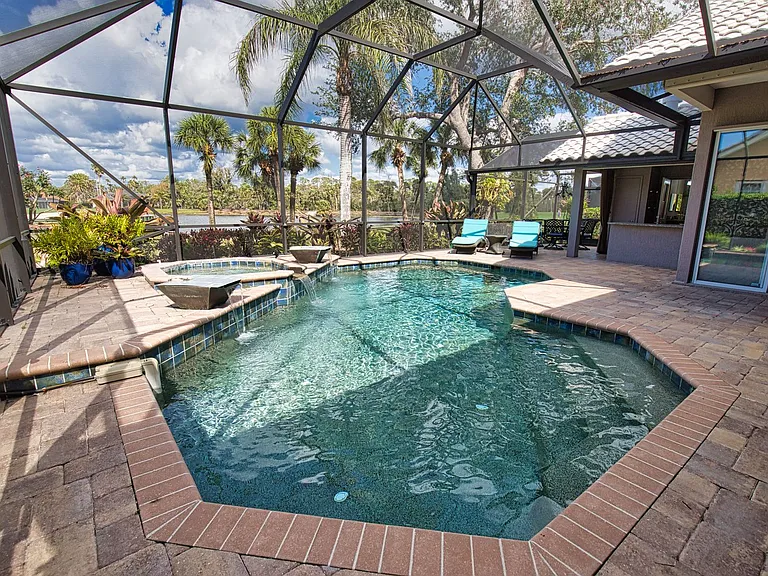 630 Khyber Ln — Photo 2