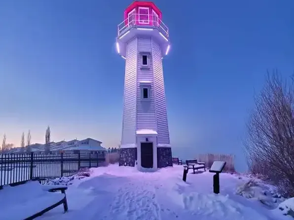 5100 Lakeshore Dr #215, Sylvan Lake, AB T4S 2L7