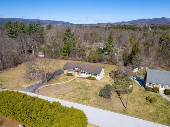 87 Patricia Lane, Rutland Town, VT 05701