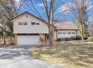3208 Southwood Dr, Racine, WI 53406