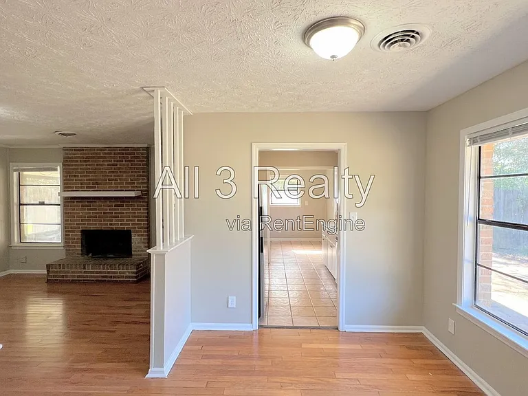 561 Dunbarton Rd — Photo 12