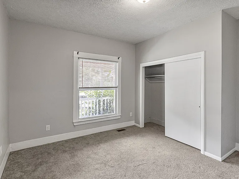 851 Park St SW #1 — Photo 3