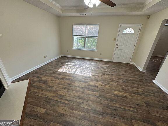 3rd image of 113 Georgetown Blvd