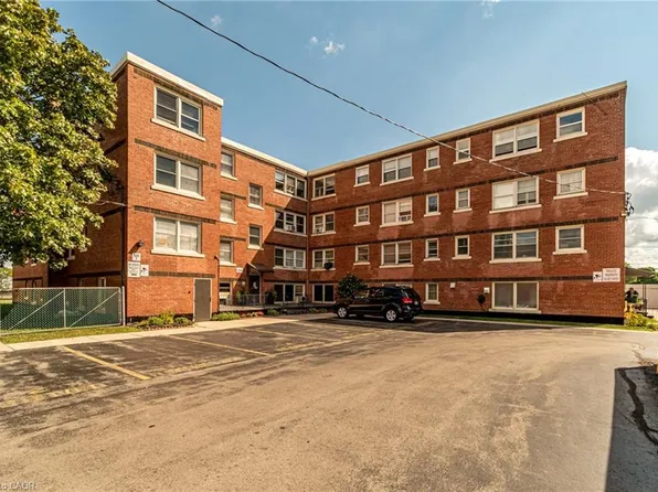 5 E 36th St #3A, Hamilton, ON L8V 3Y6