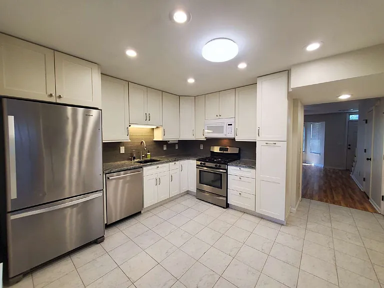 250 Sanders Ferry Rd — Photo 8