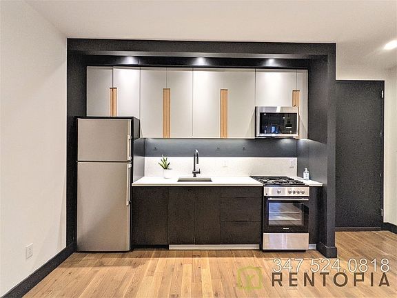 2nd image of 834 Lexington Ave #204