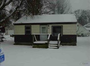 1192 Hartman St, Mount Morris, MI 48458