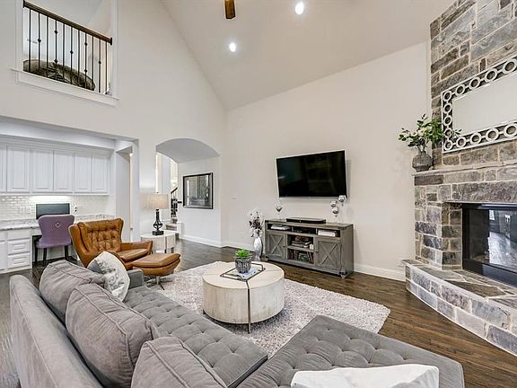 5th image of 3513 Water Mill Way
