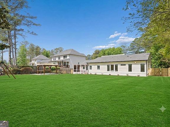 5th image of 4130 Lower Roswell Rd Lot 3