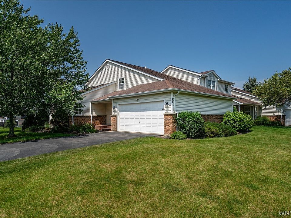 1st image of 64 Hastings Dr