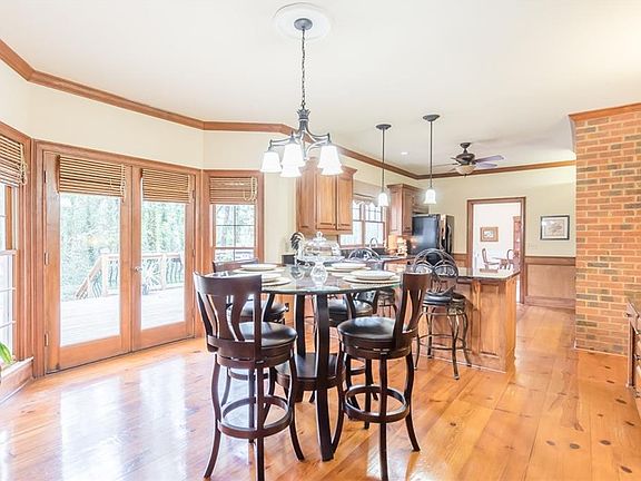 4th image of 1211 Bridgewater Walk