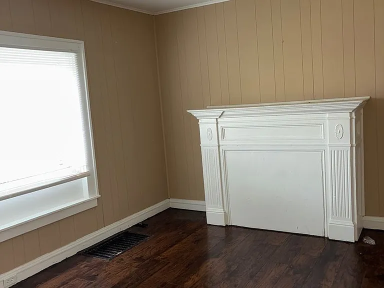 1703 Oakdale Ave — Photo 10
