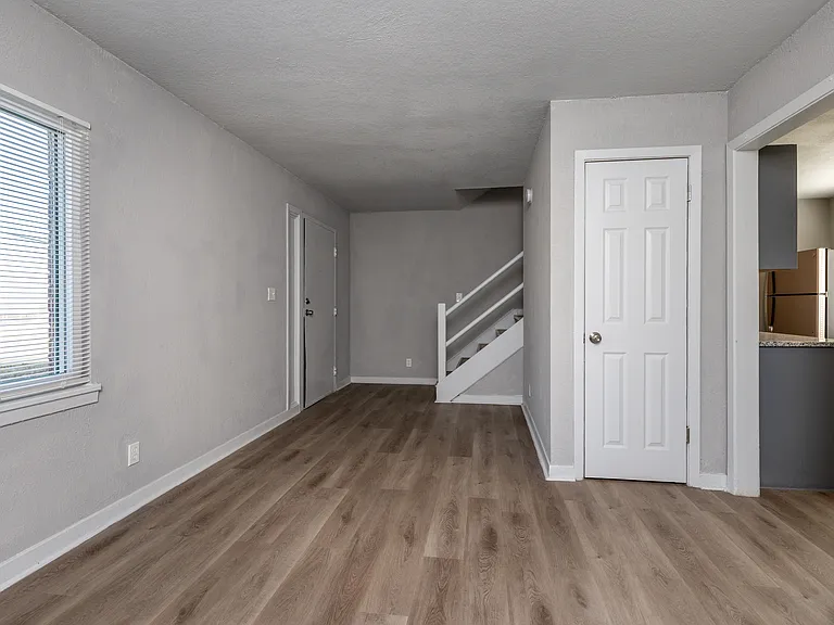 Blacklark Apartments — Photo 10