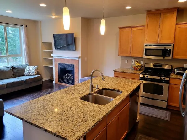16529 2nd Park SE, Bothell, WA 98012