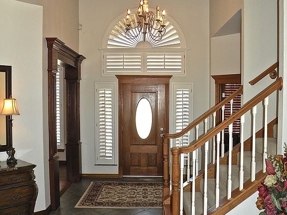 Front Entry Way