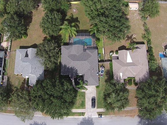 3rd image of 855 Park Valley Cir