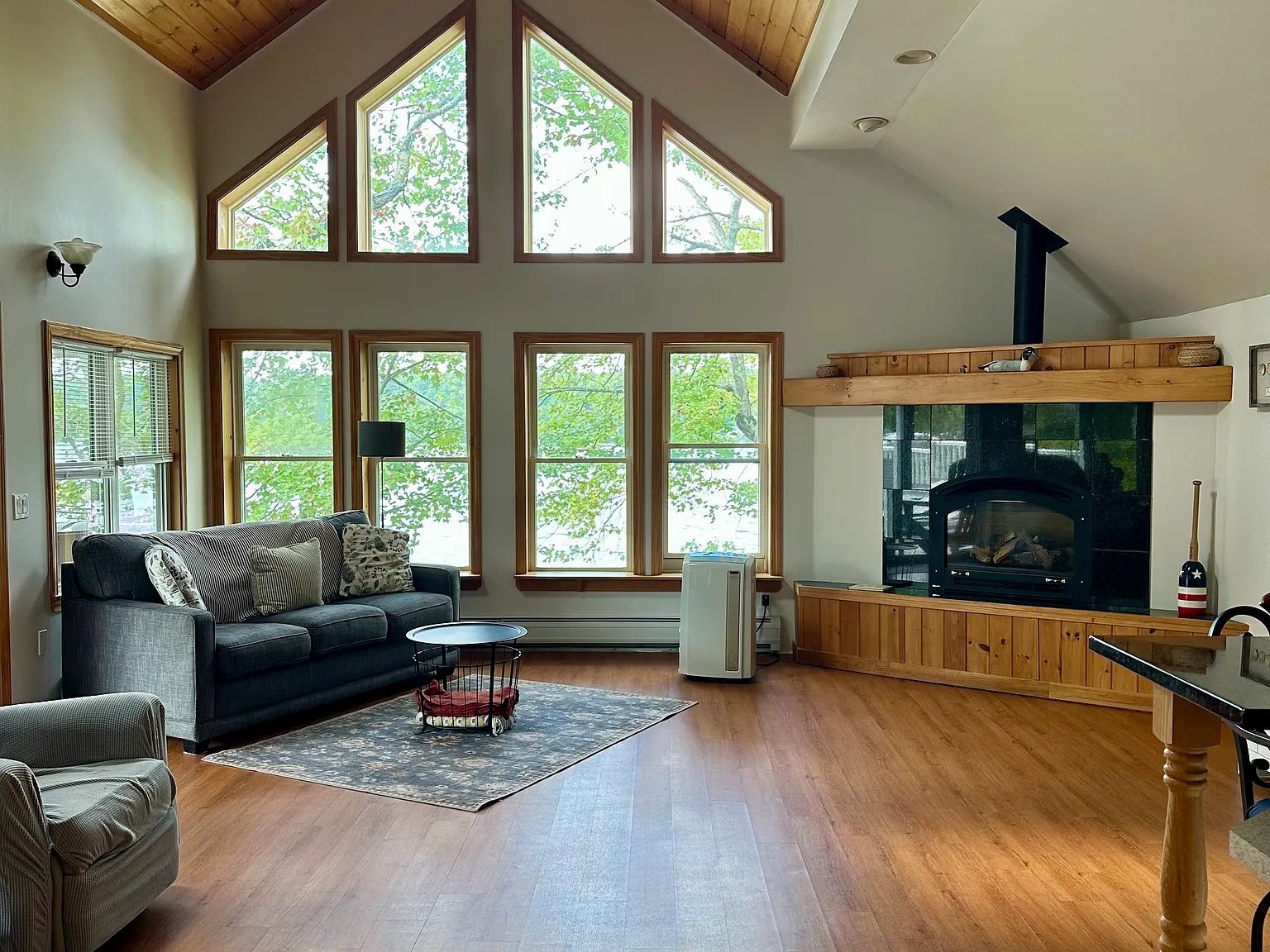 317 Shaker Rd — Photo 4