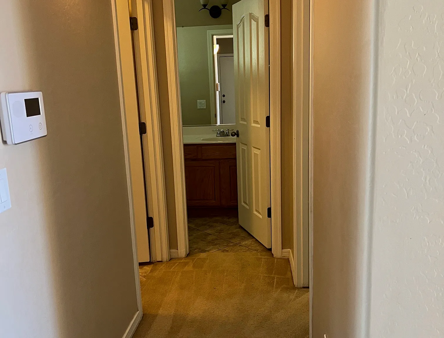 4 bed, 3309 sqft, $2,350 — Photo 3