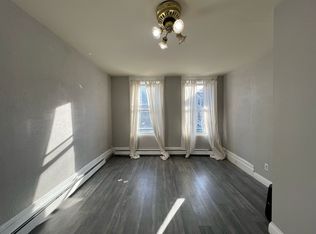 140 Wegman Pkwy #1E, Jersey City, NJ 07305