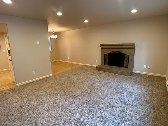 4th image of 3903 E 18th St APT 30
