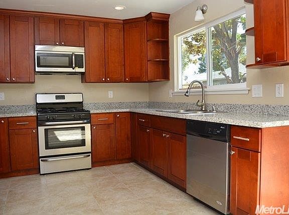 5th image of 2927 Azevedo Dr