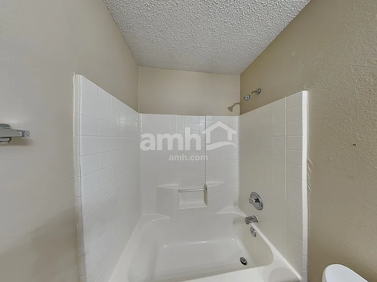 1430 Stewart Dr — Photo 16