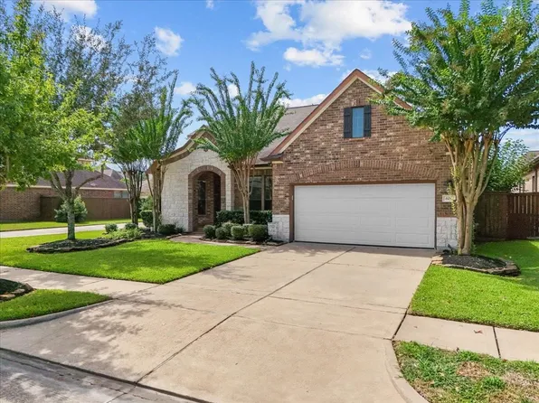 606 W Frk, Webster, TX 77598