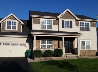 723 N Misty Ridge Dr, Romeoville, IL 60446