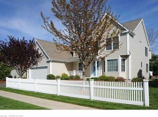 14 Compass Ct, Niantic, CT 06357