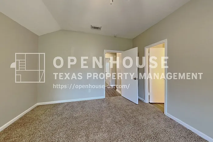 8155 Big Oak Trail Dr — Photo 9