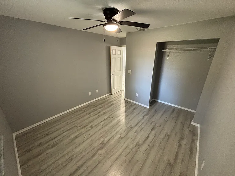 14744 Sunset St — Photo 9