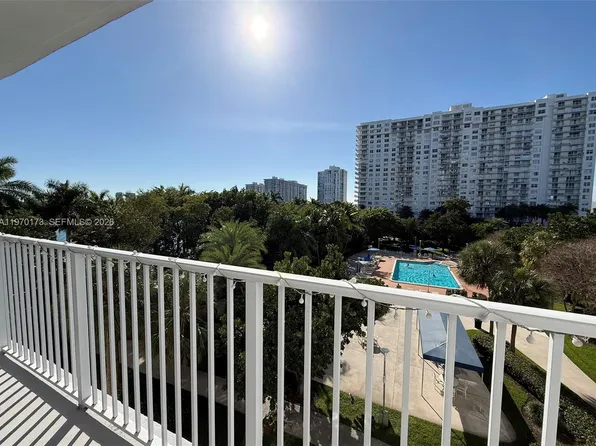 2851 NE 183rd St APT 412E, Aventura, FL 33160