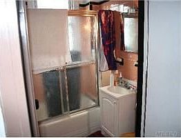 5th image of 137 Coolidge Ave