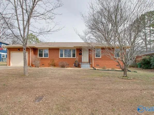 2012 Stanhope Dr NE, Huntsville, AL 35811