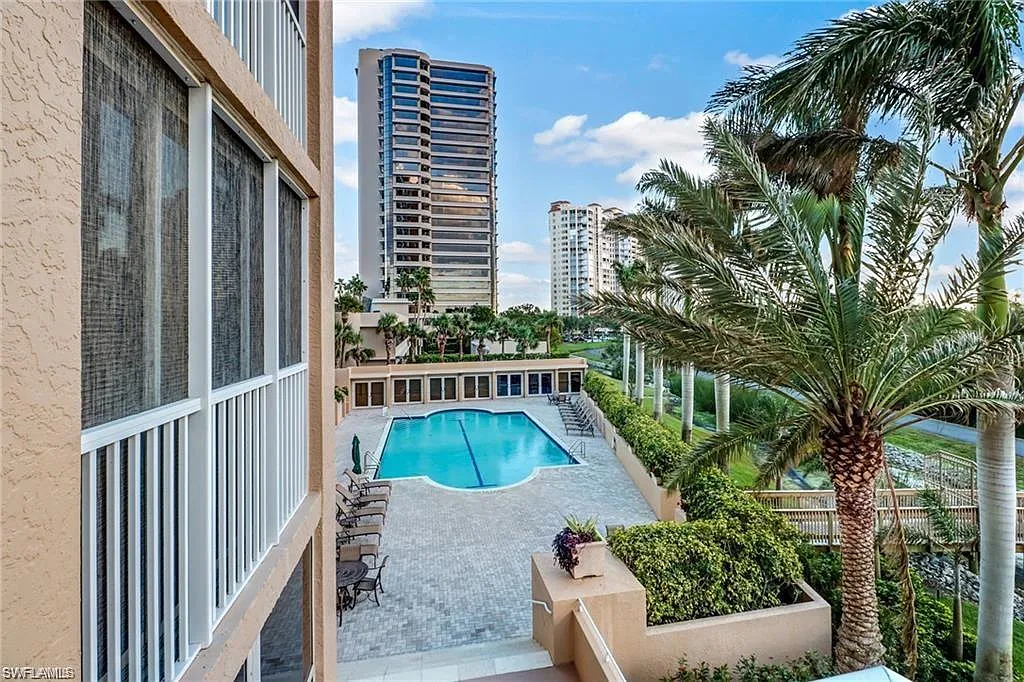 3 bed, 3.0 bath, 2515 sqft, $16,000 — Photo 4