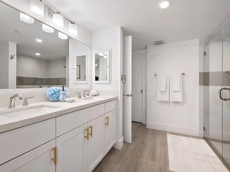 11397 Pond View Dr #E103 — Photo 33