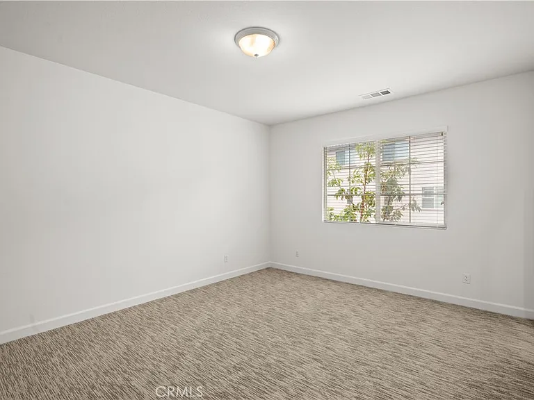 398 Sunrise Ln — Photo 17