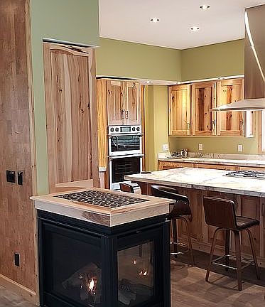 3sided fire place LR/Kitchen
