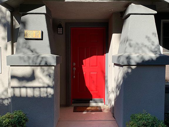 2nd image of 16913 Laurel Hill Ln Unit 142