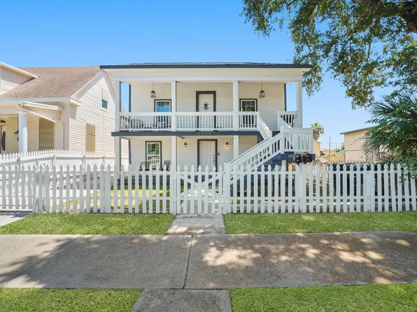 3403 Ursuline St, Galveston, TX 77550