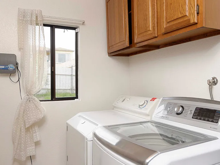 3228 Emerson St — Photo 13