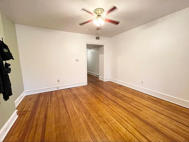 4640 Sansom St #O1 — Photo 32