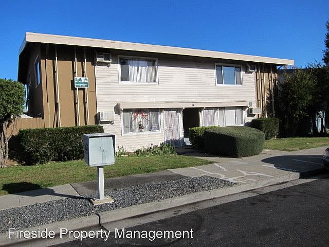 1st image of 621 Laura Dr APT D
