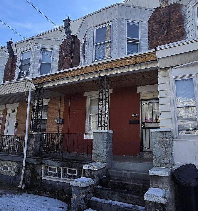 2nd image of 5806 Master St