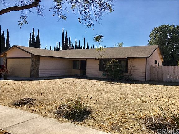 5th image of 18101 Bonnie Ln