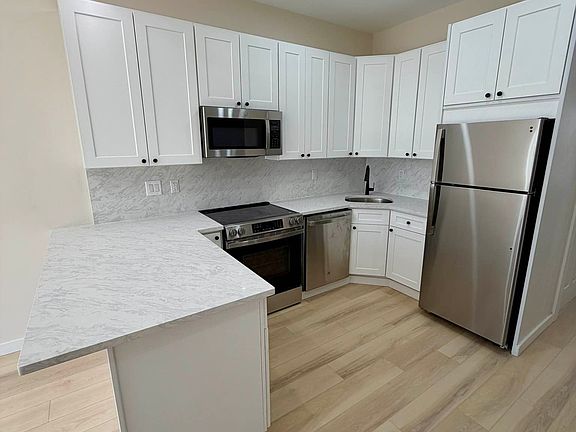 2nd image of 385 7th Ave #8