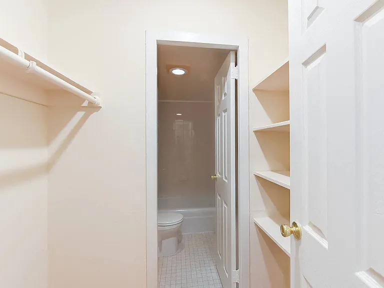 2701 Connecticut Ave — Photo 17