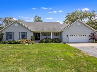 10365 Serenity Dr, Demotte, IN 46310