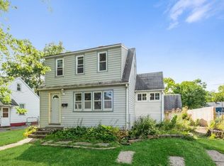 1423 Ridgewood Ave, Ames, IA 50010