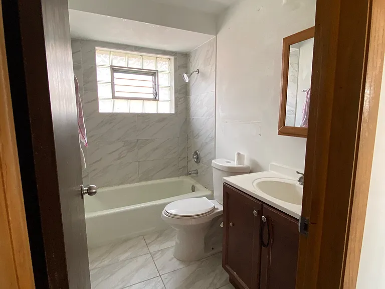 The bathroom in 3 West